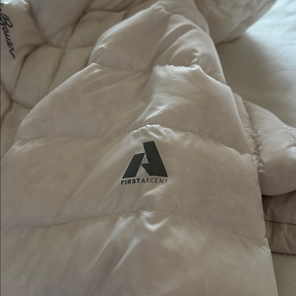 Eddie Bauer parka - Picture 16 of 16